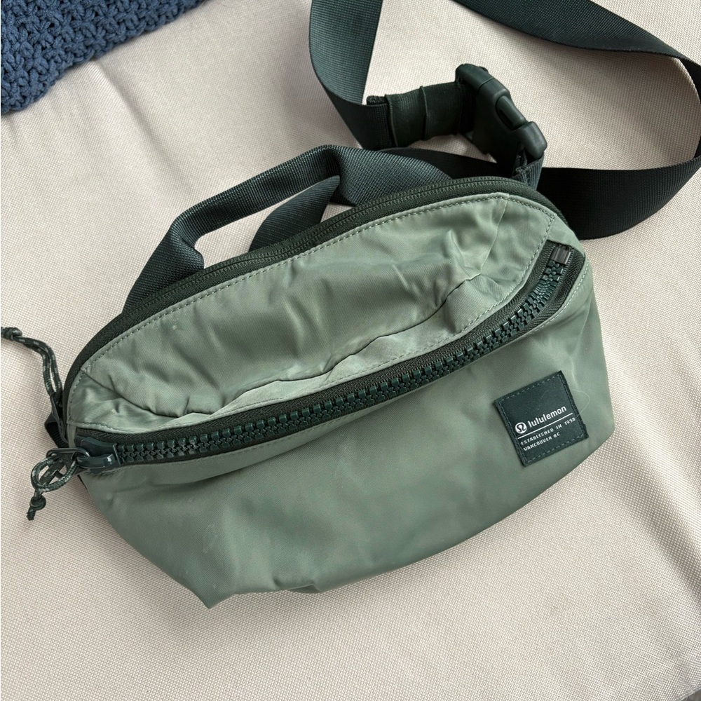 Lululemon Athletica Olive Belt Bag